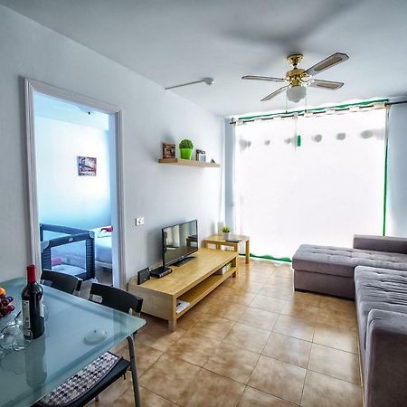 Apt With Terrace Facing Amadores Beach Exterior photo